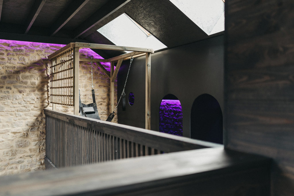 Mezzanine sur l'alcôve suspendue